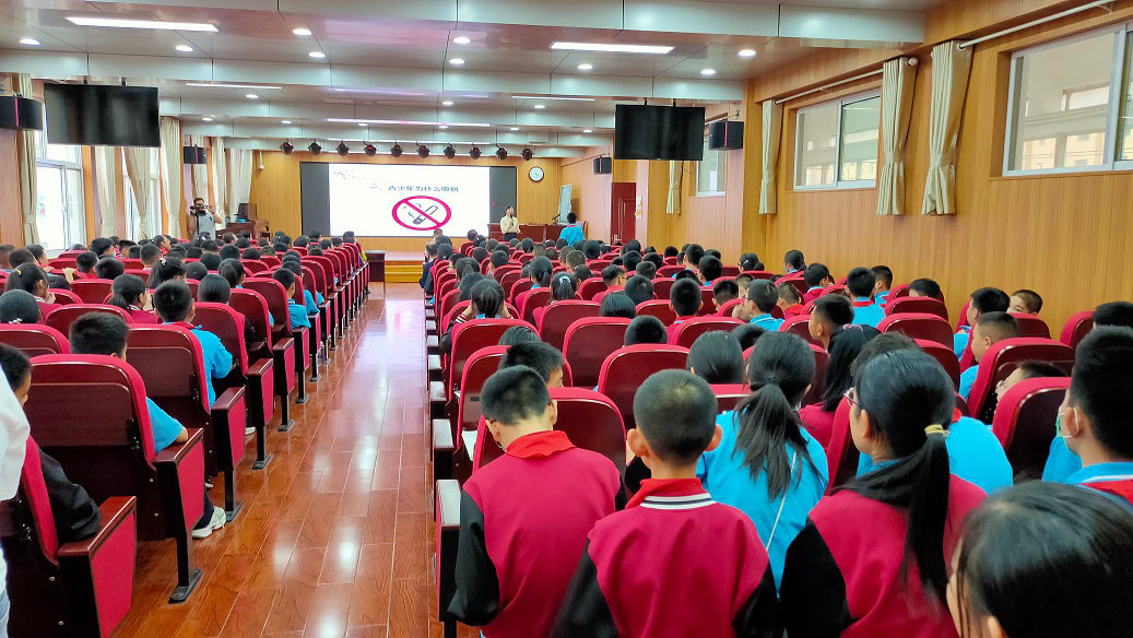 “第34个世界无烟日”公益健康讲座走进济宁市第八中学